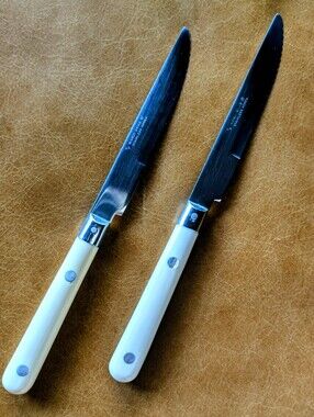 WASHINGTON FORGE "Mardi Gras" - Korea - 2 Steak Knives - GVC
